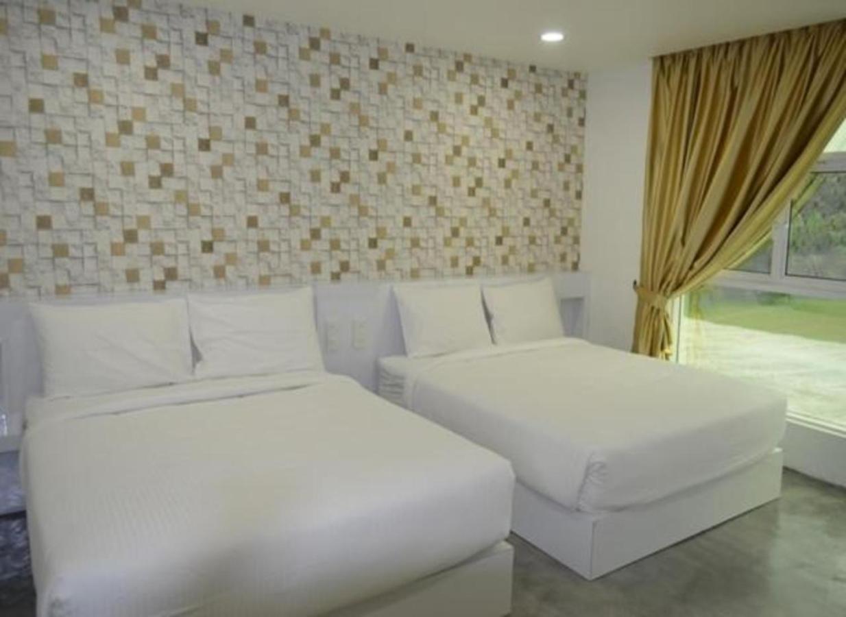 Sinar Eco Resort Kampong Bukit Panjang ภายนอก รูปภาพ