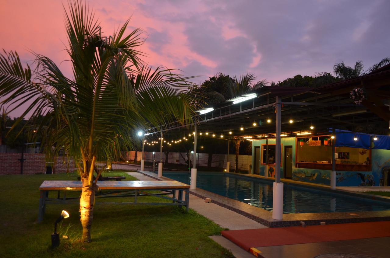 Sinar Eco Resort Kampong Bukit Panjang ภายนอก รูปภาพ