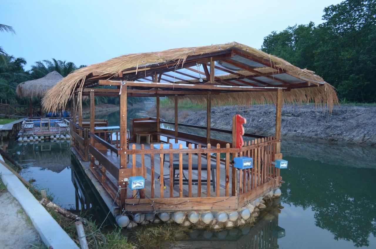 Sinar Eco Resort Kampong Bukit Panjang ภายนอก รูปภาพ