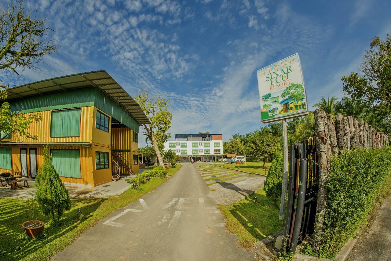 Sinar Eco Resort Kampong Bukit Panjang ภายนอก รูปภาพ
